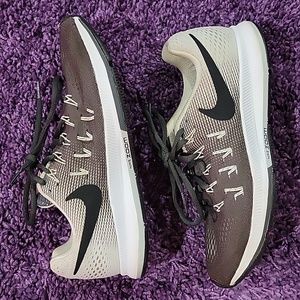 Nike Pegasus 33 Zoom Running shoe